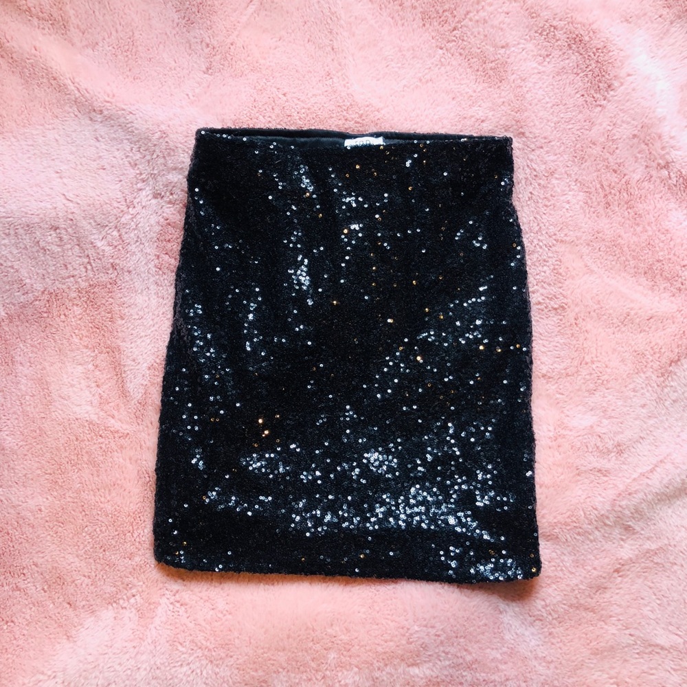 Black sequin skirt